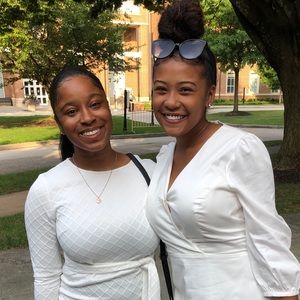 Meet your Posher, Nina